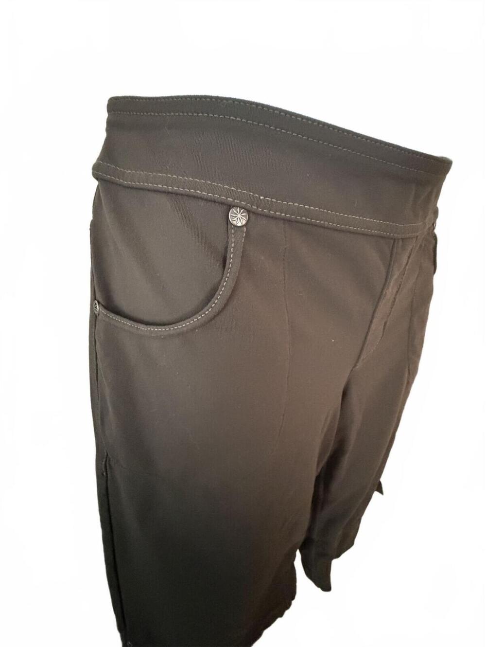Athleta Olive Athletic Hiking Shorts Size M - Picture 2 of 4